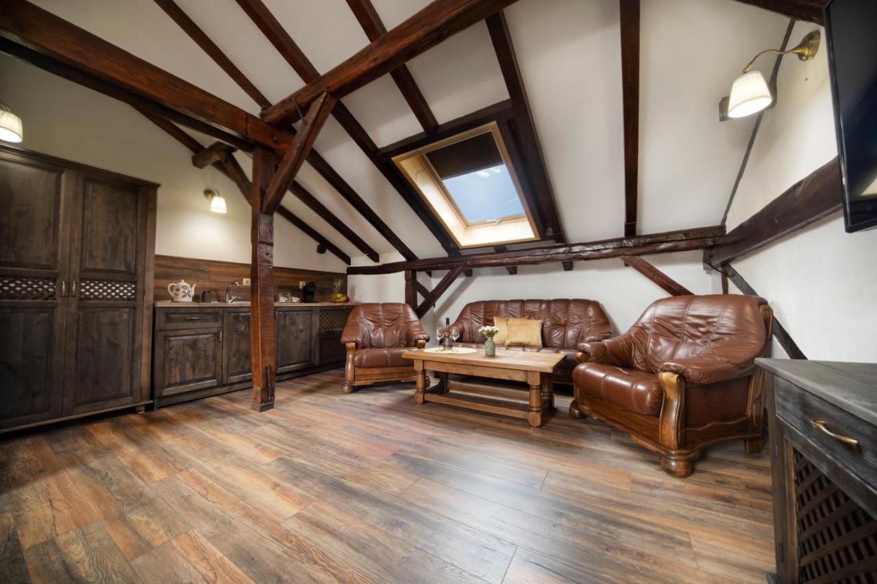 Antique - Free Private Parking Hotel