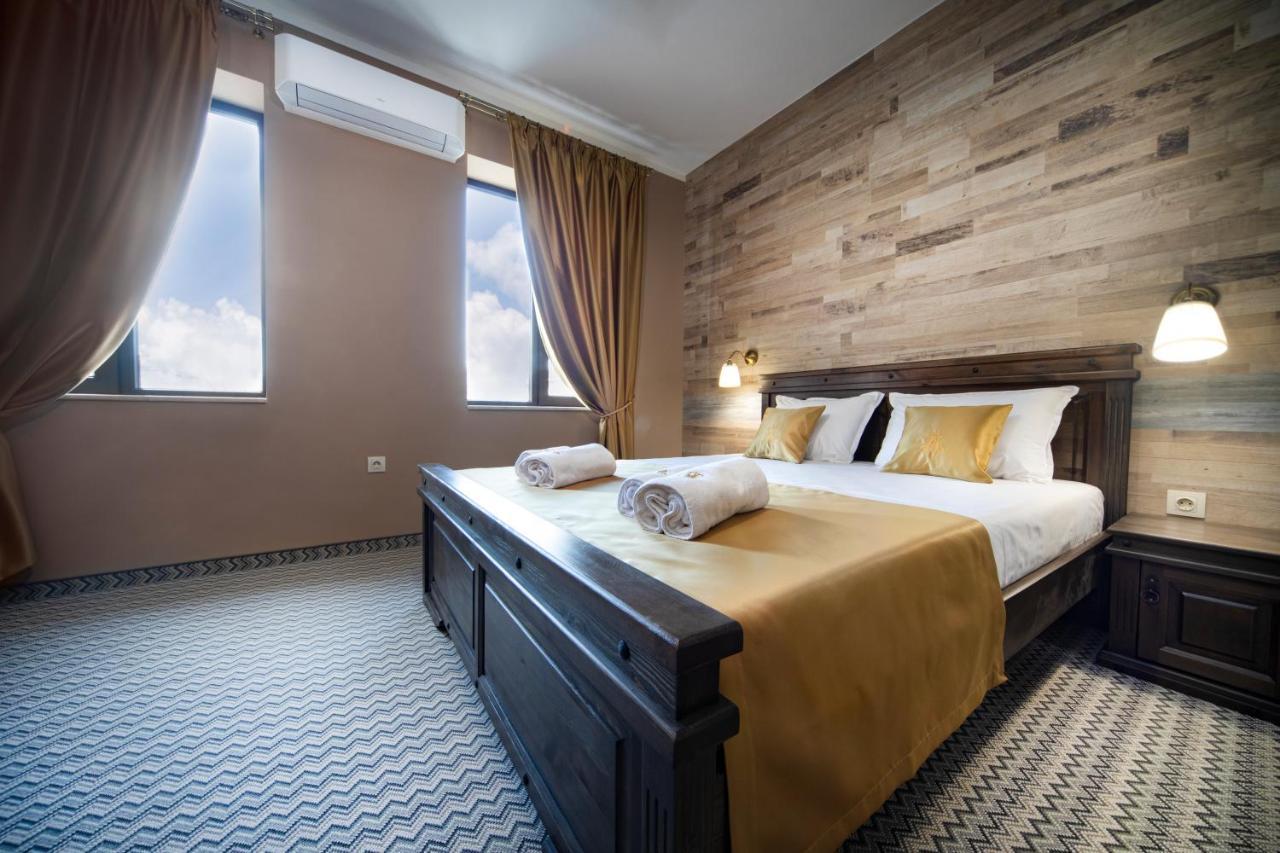 Hotel Antique - Free Private Parking