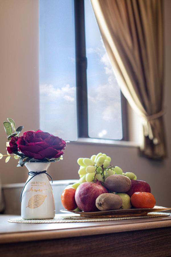 Hotel Antique - Free Private Parking 3*